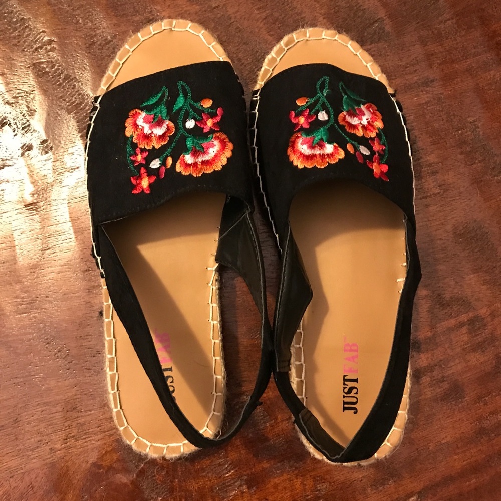 Size 6 Sandals.